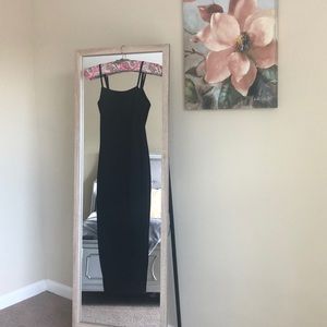 Pretty Little Thing Midi Dress